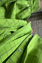 Cargar imagen en el visor de la galería, Camisa Balloon verde