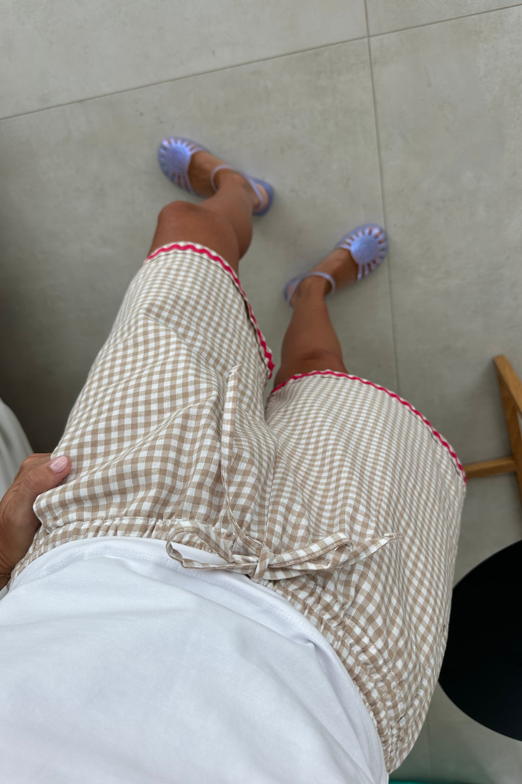 Beige gingham Bermuda shorts