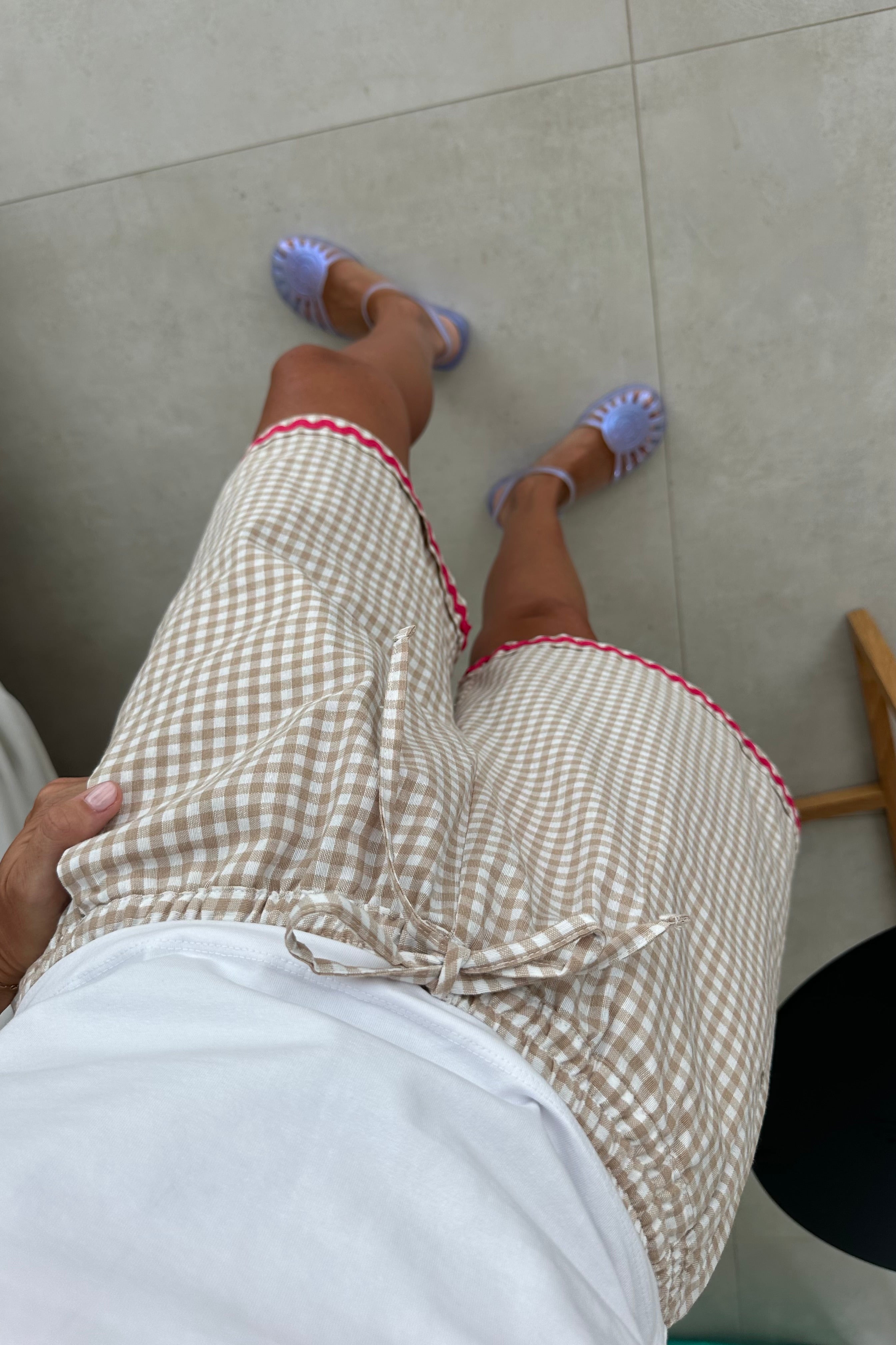 Beige gingham Bermuda shorts
