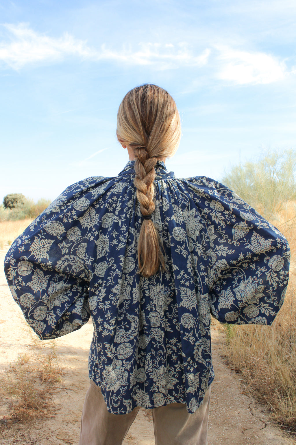 Camisa balloon batik flowers