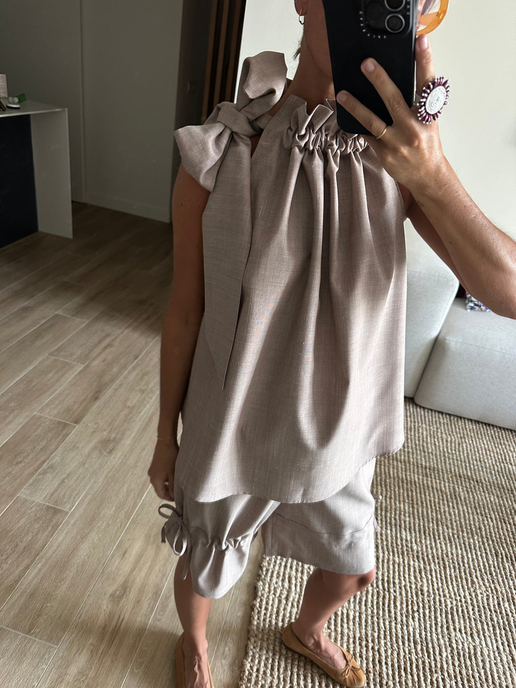 Ruffle rose top